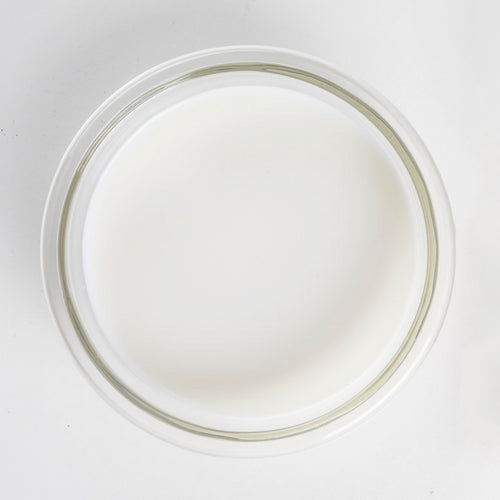 Raw goat milk