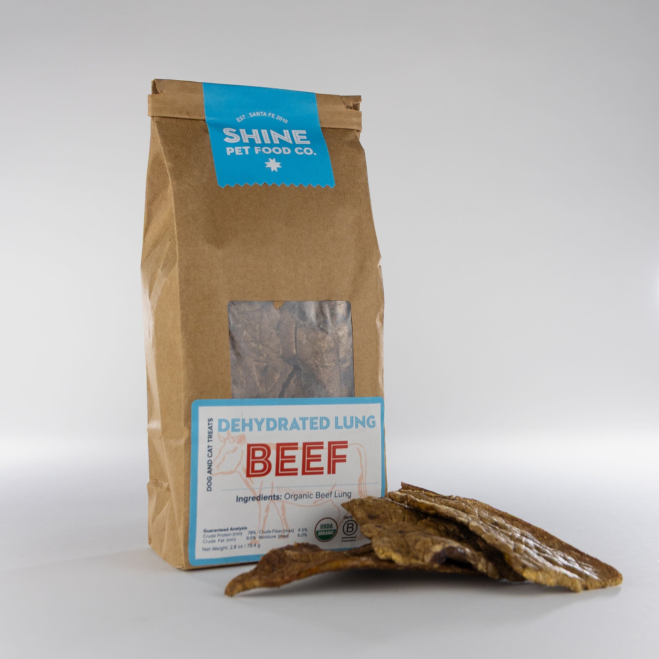 Dehydrated lung treats for dogs and cats made with organic, single-source, human-grade ingredients